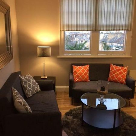 Stunning 2 Bed Flat Shepherds Bush Londres Exterior foto