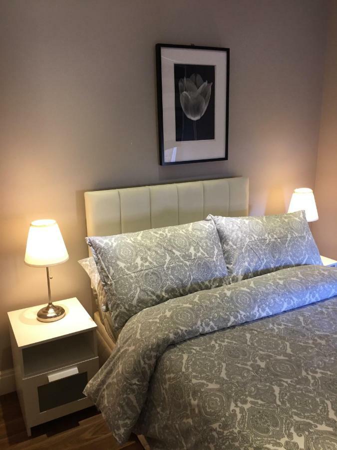 Stunning 2 Bed Flat Shepherds Bush Londres Exterior foto
