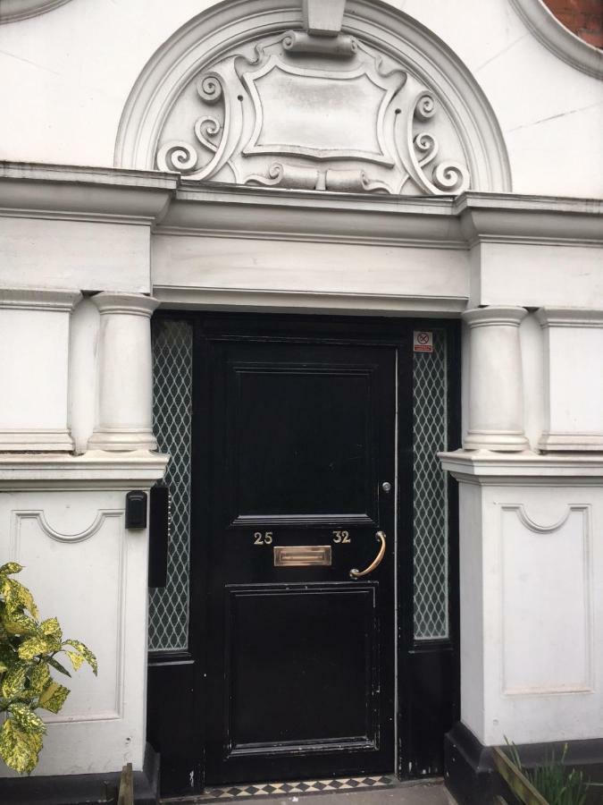 Stunning 2 Bed Flat Shepherds Bush Londres Exterior foto