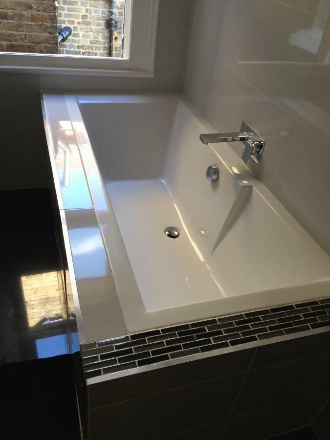 Stunning 2 Bed Flat Shepherds Bush Londres Exterior foto