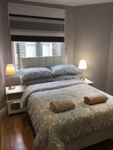 Stunning 2 Bed Flat Shepherds Bush Londres Exterior foto